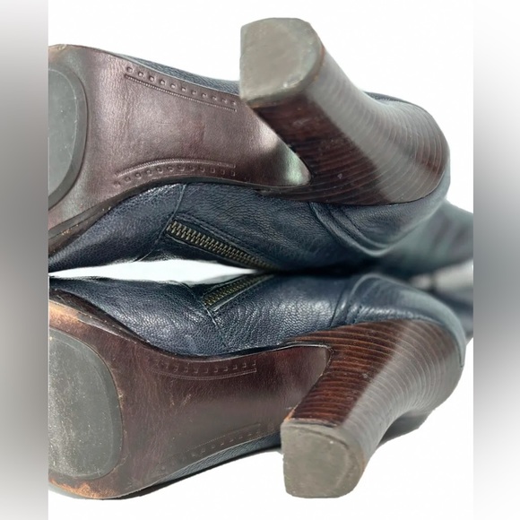 SOLD OUT ❤️ Frye RARE Heeled Leather Marissa Button Boots - Picture 10 of 13